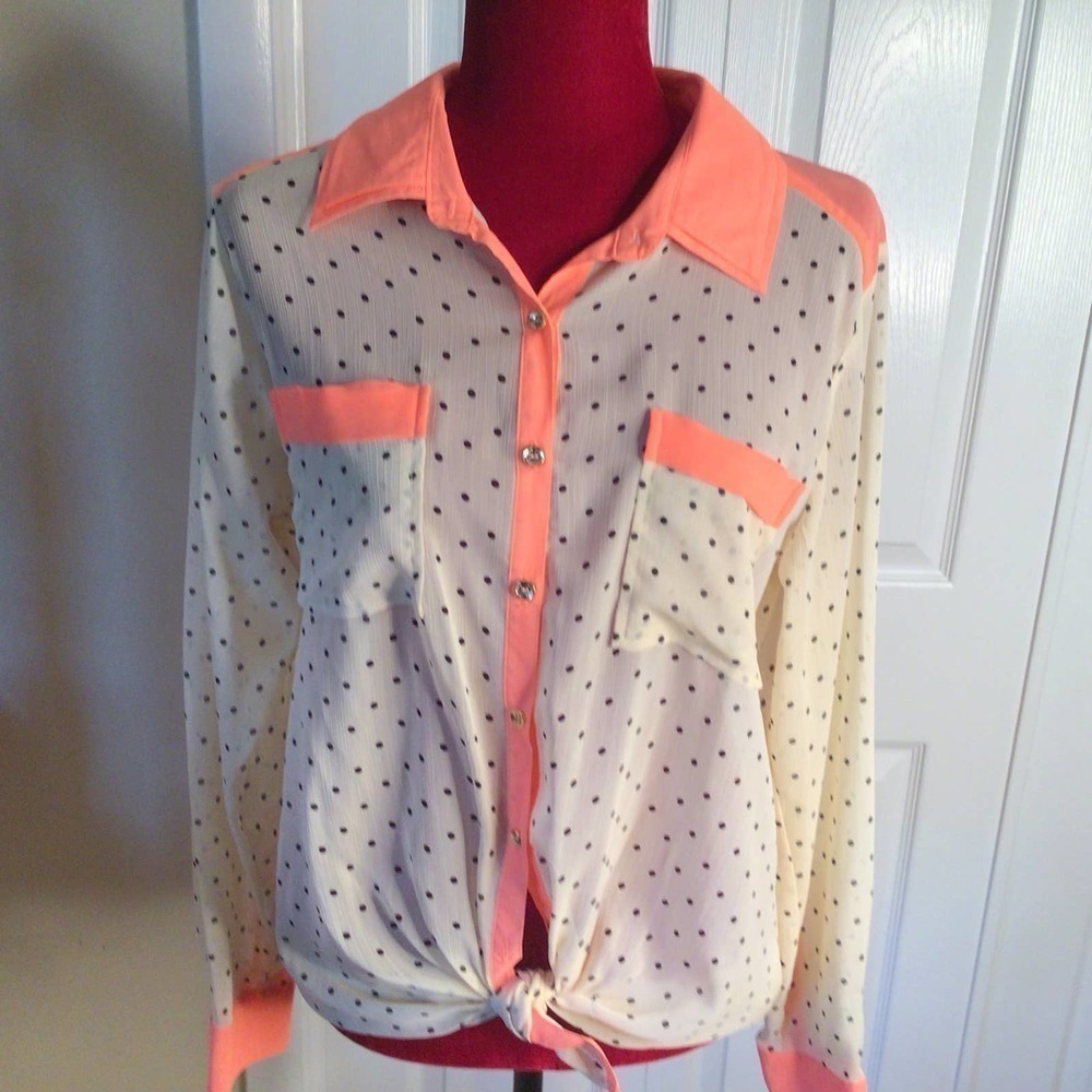 NWT Democracy Polka Dot Blouse/Shirt sz Medium *GORGEOUS* - Picture 6 of 6